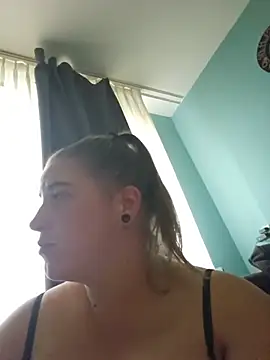 Romanabbw Momentaufnahme des Live-Raums auf Stripchat