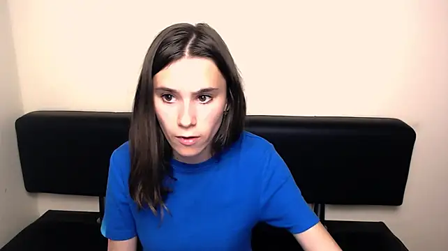RosaRay_ live room snapshot on Stripchat