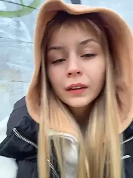 RossyMood Momentaufnahme des Live-Raums auf Stripchat