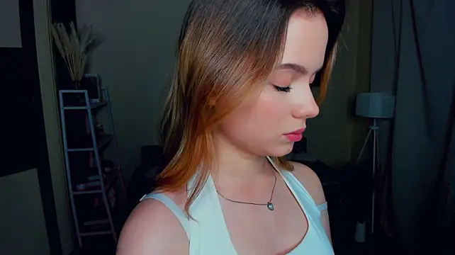RuthieSaris momentopname van live room op Stripchat