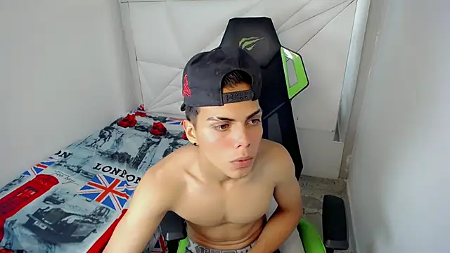 RyanFlirty Momentaufnahme des Live-Raums auf Stripchat