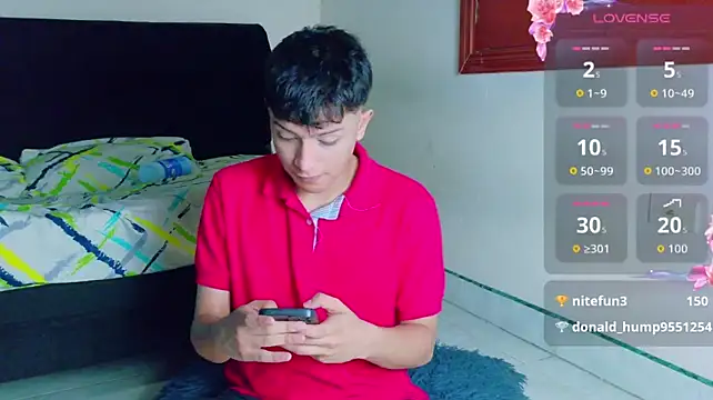 SaNti_ll снимок онлайн-комнаты на Stripchat