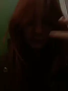 SaintMaya снимок онлайн-комнаты на Stripchat