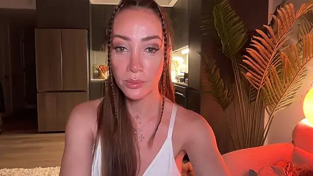 Saroria Momentaufnahme des Live-Raums auf Stripchat
