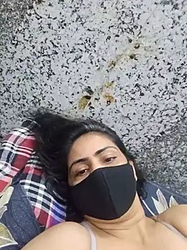 SashaPatel live room snapshot on Stripchat