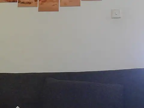 Saucy_Angels_ Momentaufnahme des Live-Raums auf Stripchat