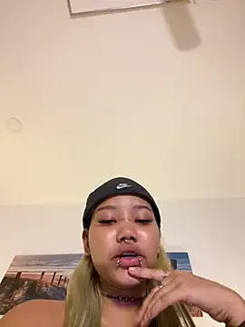 Scarlet_Thai Momentaufnahme des Live-Raums auf Stripchat