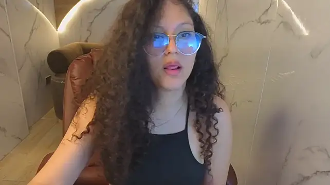 Scarlett_cn captura de la sala en vivo en Stripchat