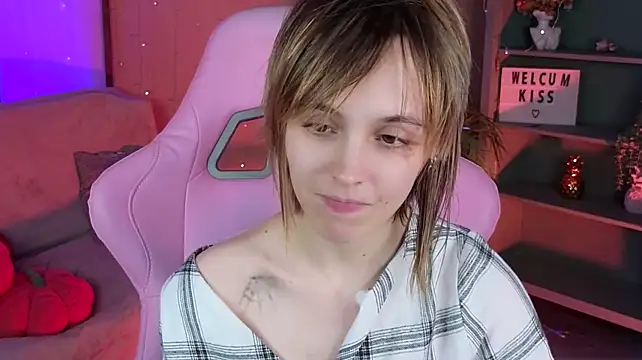 SelenaBless momentopname van live room op Stripchat