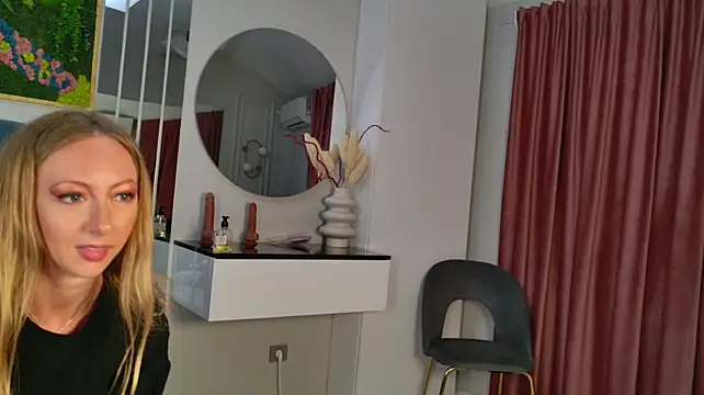SiennaPierce captura de la sala en vivo en Stripchat
