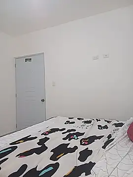 SkarlySecrets live room snapshot on Stripchat