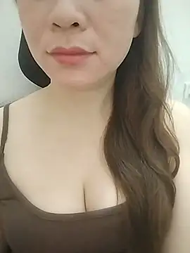 Snail_niE снимок онлайн-комнаты на Stripchat