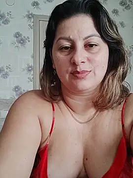 Soli9999 live room snapshot on Stripchat
