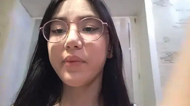 SolvedGlobe momentopname van live room op Stripchat