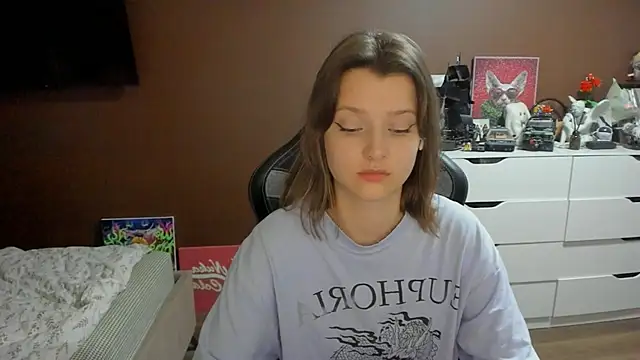 SoniNesti Momentaufnahme des Live-Raums auf Stripchat