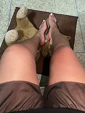 Sorayaseex live room snapshot on Stripchat