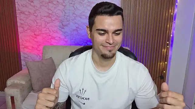 Soy-Albert_ Momentaufnahme des Live-Raums auf Stripchat