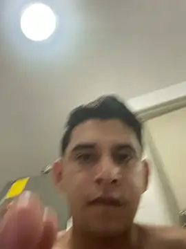 Suavicremoso69 Momentaufnahme des Live-Raums auf Stripchat