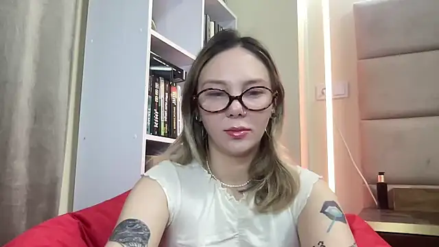 Sweet_Peachyyi captura da sala ao vivo na Stripchat