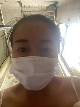 Sylvia-mm captura de la sala en vivo en Stripchat