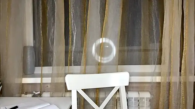 TabathaSpontak live room snapshot on Stripchat