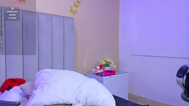 Tamara_vergil momentopname van live room op Stripchat