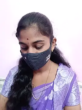 Tamil_Keerthanaa captura de la sala en vivo en Stripchat