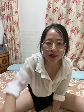 TangTang0530 live room snapshot on Stripchat