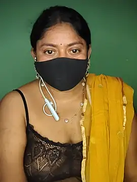 Telugu--Nadhini143 captura de la sala en vivo en Stripchat