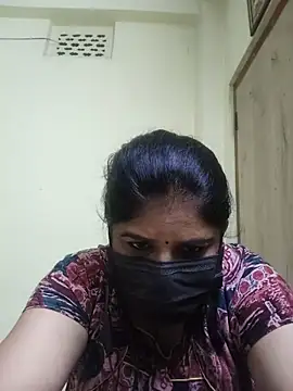 Telugu-Nanditha снимок онлайн-комнаты на Stripchat