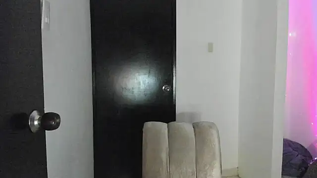 ThiagoLugo live room snapshot on Stripchat