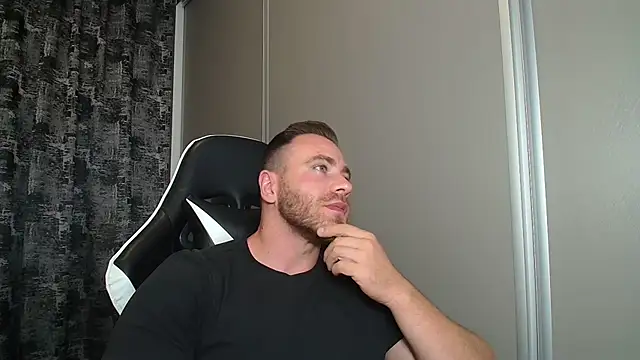 Thori92 Momentaufnahme des Live-Raums auf Stripchat