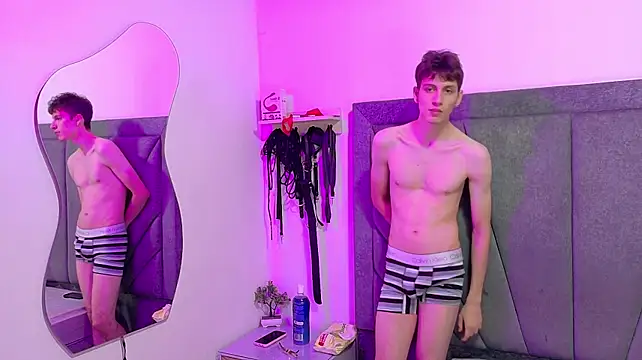 ThreeForFun_OS live room snapshot on Stripchat