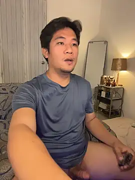 Titanryu momentopname van live room op Stripchat