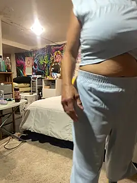 TrenaAnne captura da sala ao vivo na Stripchat