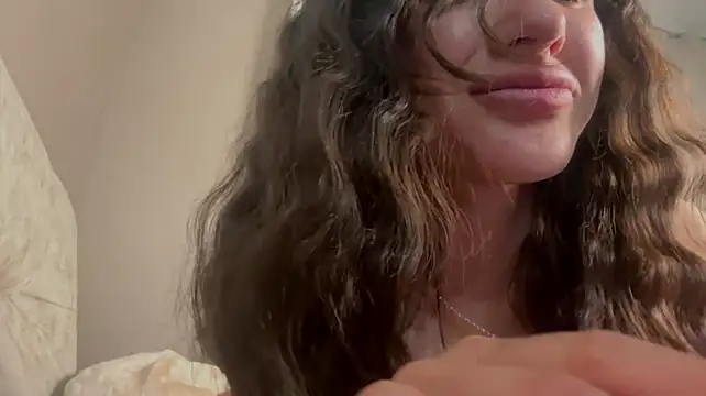 TylaIvoryn Momentaufnahme des Live-Raums auf Stripchat