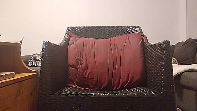 Tyyson03 live room snapshot on Stripchat
