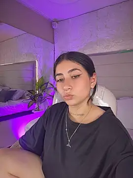 Valentinarose__ captura de la sala en vivo en Stripchat