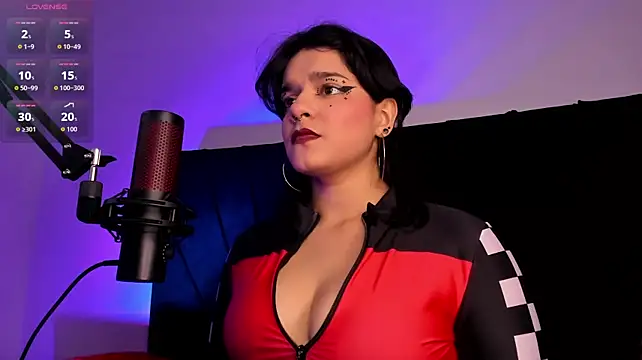 Valeriekay__ live room snapshot on Stripchat
