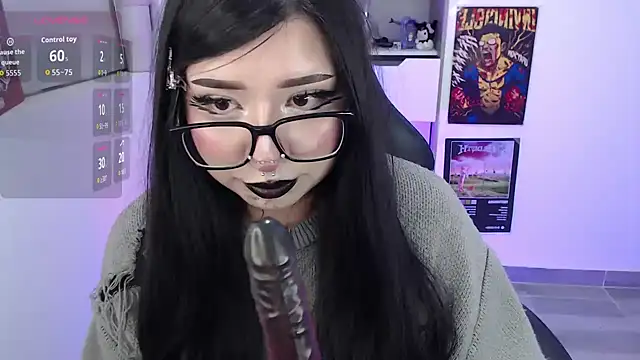 VammpyJanne live room snapshot on Stripchat