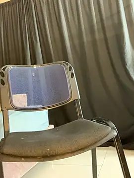 VanessaNaughty captura de la sala en vivo en Stripchat