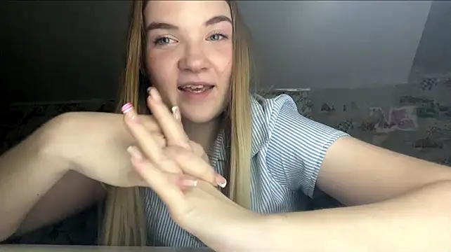 VerdaGormly momentopname van live room op Stripchat