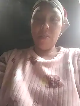 Victoria18t Momentaufnahme des Live-Raums auf Stripchat