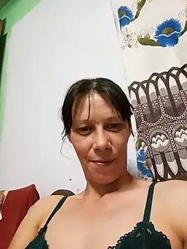 VikaBakerX momentopname van live room op Stripchat