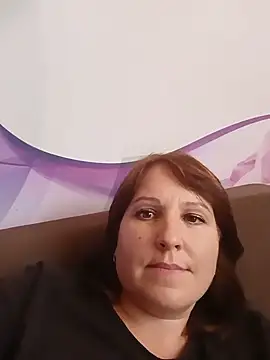 ViolettaLove888 снимок онлайн-комнаты на Stripchat