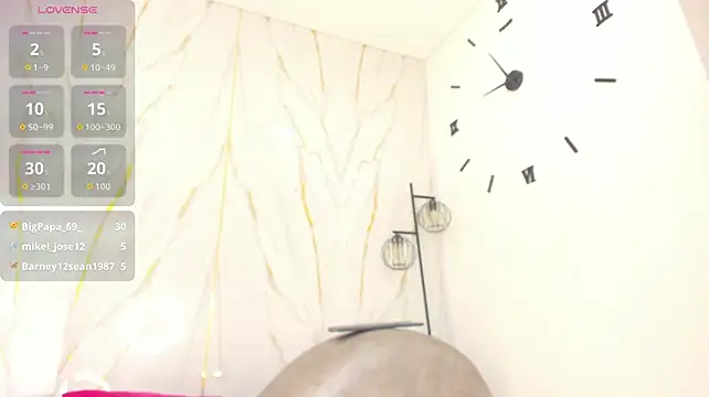 ViolettaNaughty captura da sala ao vivo na Stripchat