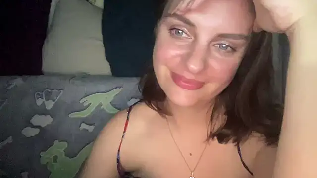 Virela live room snapshot on Stripchat
