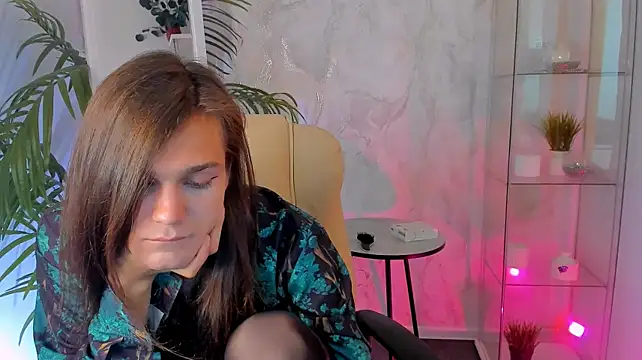 WillFobos captura de la sala en vivo en Stripchat