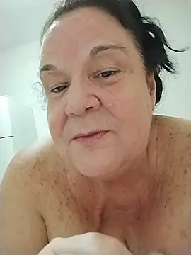 YayaMineira momentopname van live room op Stripchat