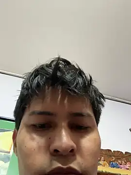 Yoanali снимок онлайн-комнаты на Stripchat